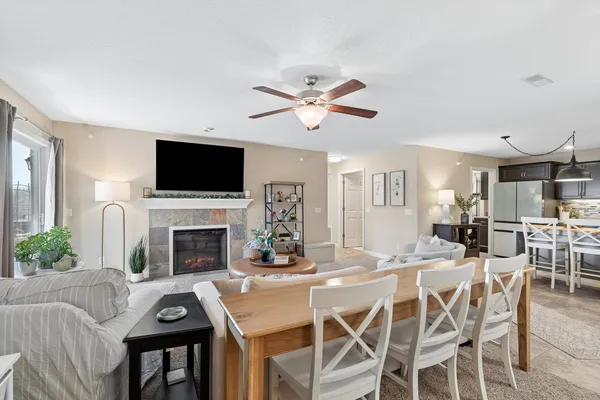 $200,000 | 4107 Creek Hill Drive, Unit 7, Bettendorf, IA 52722