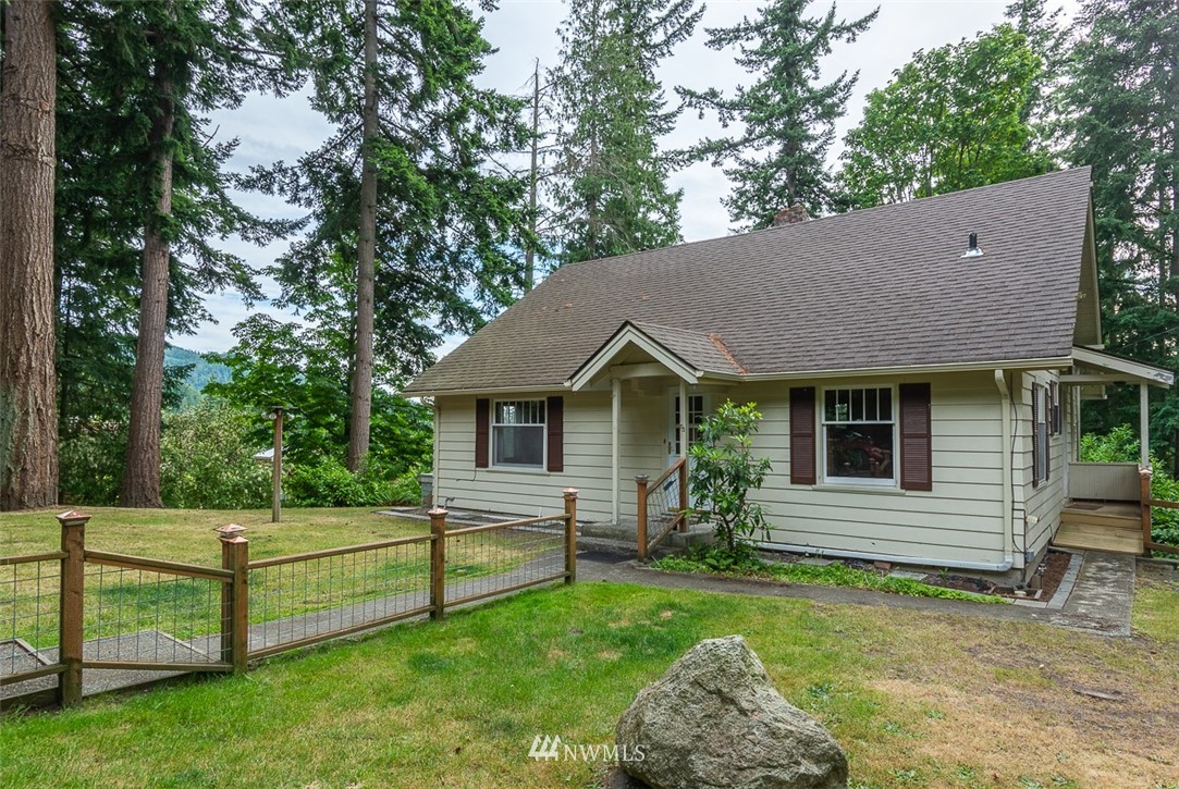 2014 Samish Way Bellingham, WA 98229 - Photo 1 of 25 Gallery Image 1