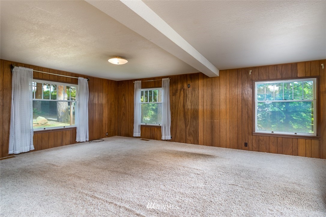 2014 Samish Way Bellingham, WA 98229 - Photo 5 of 25 Gallery Image 5