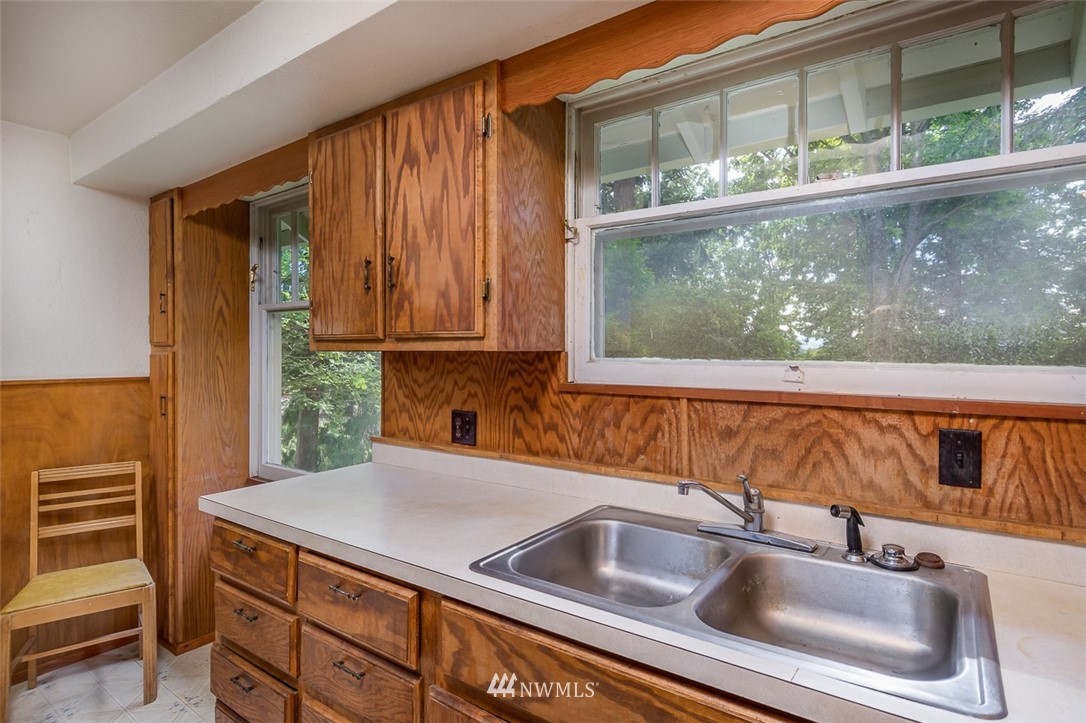 2014 Samish Way Bellingham, WA 98229 - Photo 10 of 25 Gallery Image 10