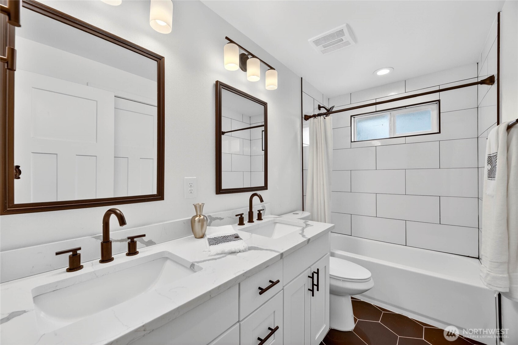 5403 34th Avenue Southwest Seattle, WA 98126 - Photo 18 of 36