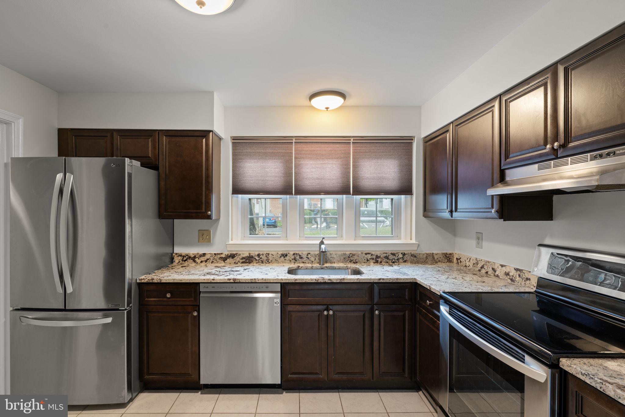 14502 Golden Oak Road Centreville, VA 20121 - Photo 12 of 22