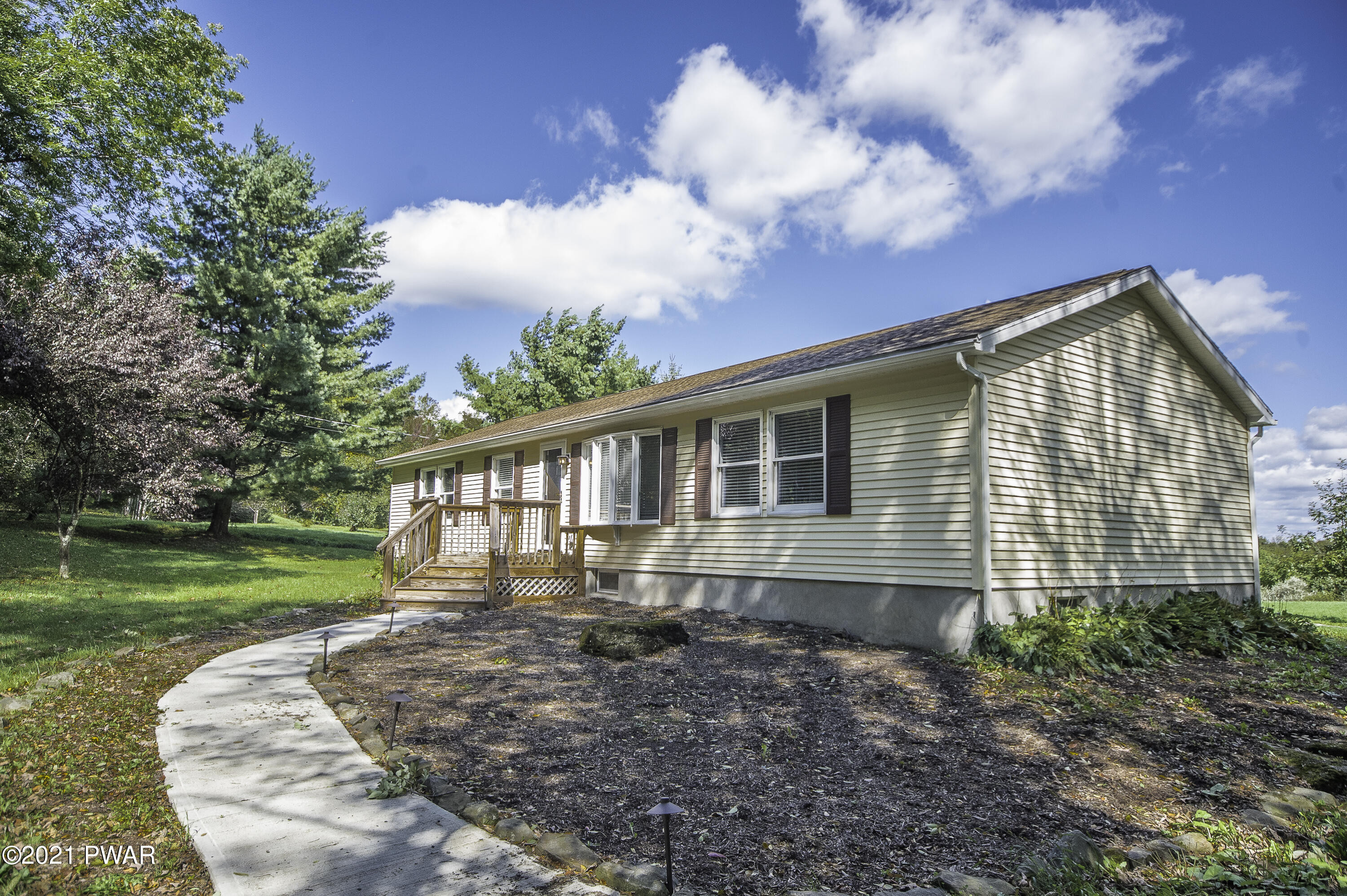 529 Maple Grove Road Moscow, PA 18444 - Photo 1 of 56 DSC_7699