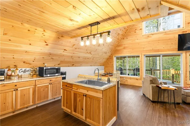 $379,900 | 156 Coleman Drive, Ohio, NY 13324