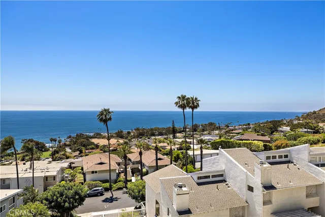 $2,277,000 | 21659 Ocean Vista Drive, Unit 20, Laguna Beach, CA 92651