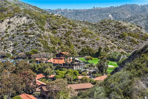 $2,277,000 | 21659 Ocean Vista Drive, Unit 20, Laguna Beach, CA 92651