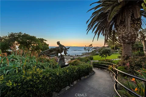 $2,277,000 | 21659 Ocean Vista Drive, Unit 20, Laguna Beach, CA 92651
