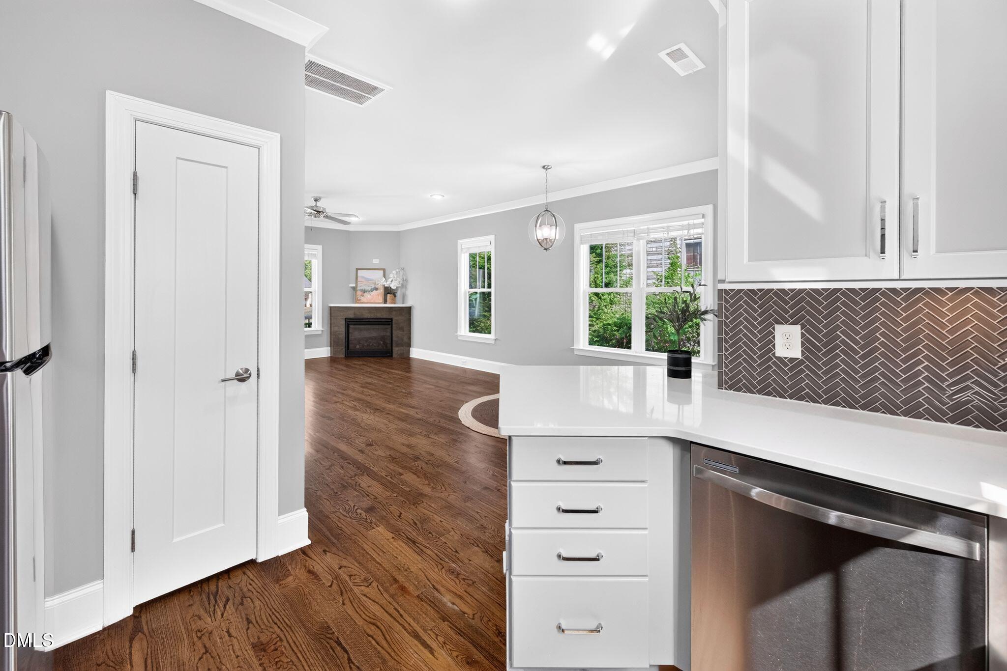 207 Camden Street Raleigh, NC 27601 - Photo 12 of 40 46_DSC_2211