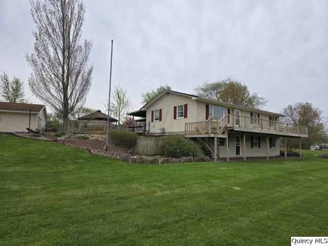 704 Orchard Lane Carthage, IL 62321 - Photo 1 of 36 a view of house with a yard