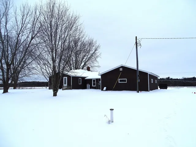 $239,500 | S288 Highway 25, Durand, WI 54736