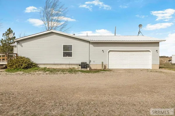 $399,900 | 453 Hill Road, Pingree, ID 83262