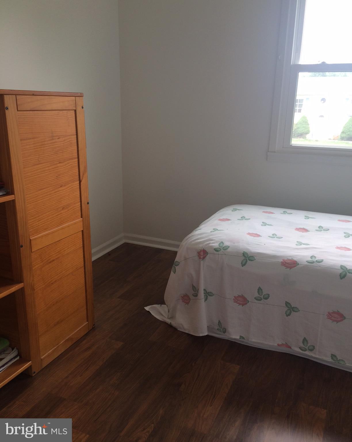 116 North Sycamore Road Sterling, VA 20164 - Photo 17 of 21 Bedroom
