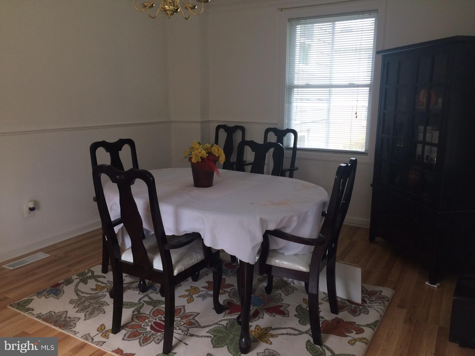 116 North Sycamore Road Sterling, VA 20164 - Photo 18 of 21 Dining Room
