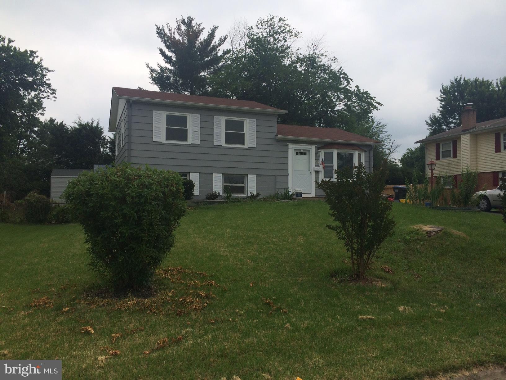 116 North Sycamore Road Sterling, VA 20164 - Photo 3 of 21 Exterior (General)
