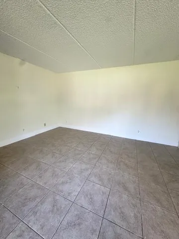 $205,000 | 901 Meadows Circle, Unit 901, Boynton Beach, FL 33436