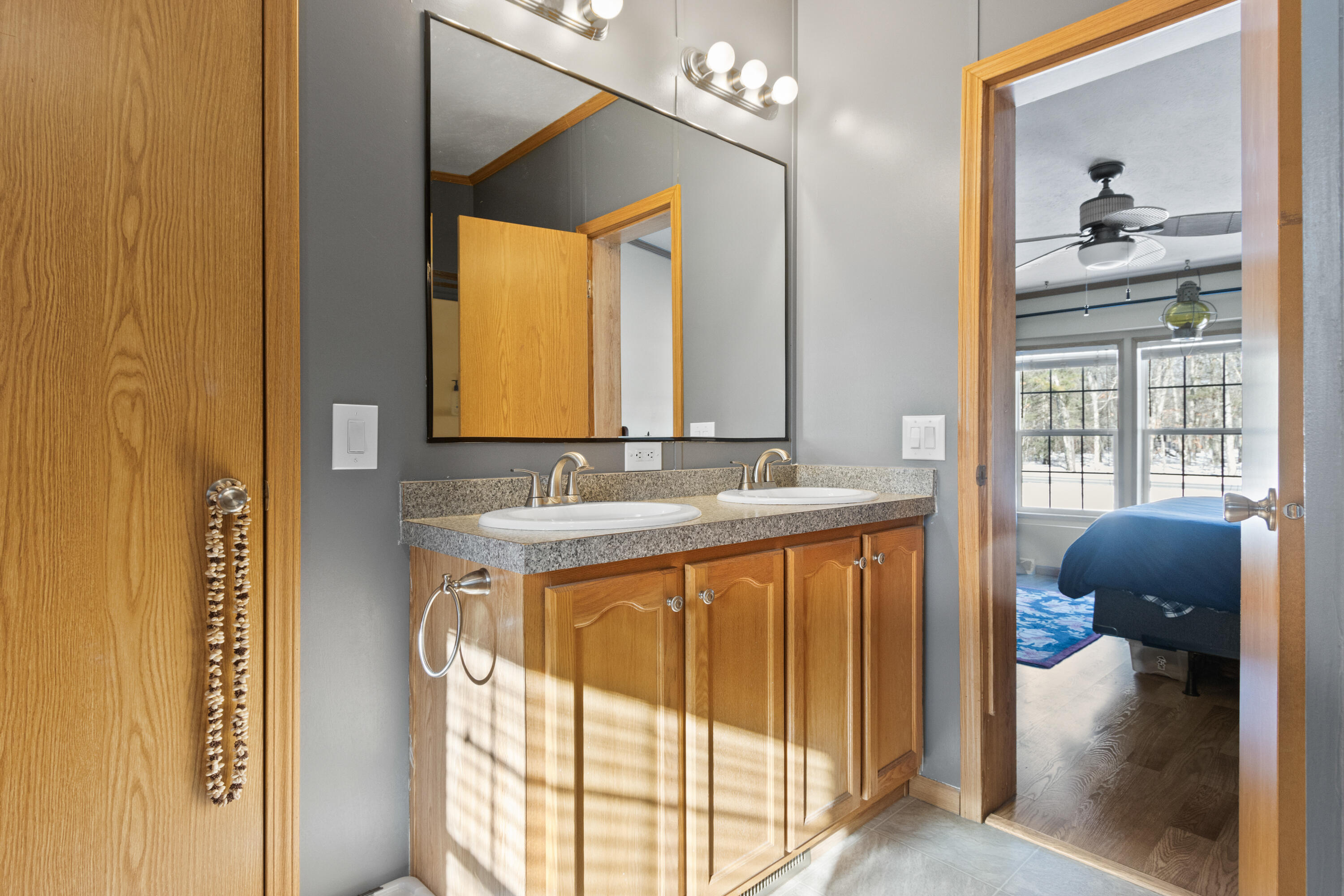 16 Middle Road Kennebunk, ME 04043 - Photo 21 of 39 20251209BH-71023