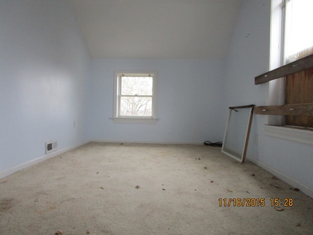 17333 East Lind Road Rochelle, IL 61068 - Photo 19 of 25 an empty room with windows