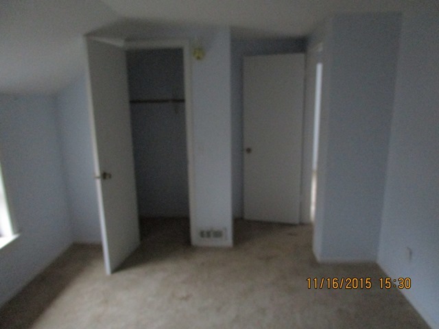17333 East Lind Road Rochelle, IL 61068 - Photo 22 of 25 an empty room with closet