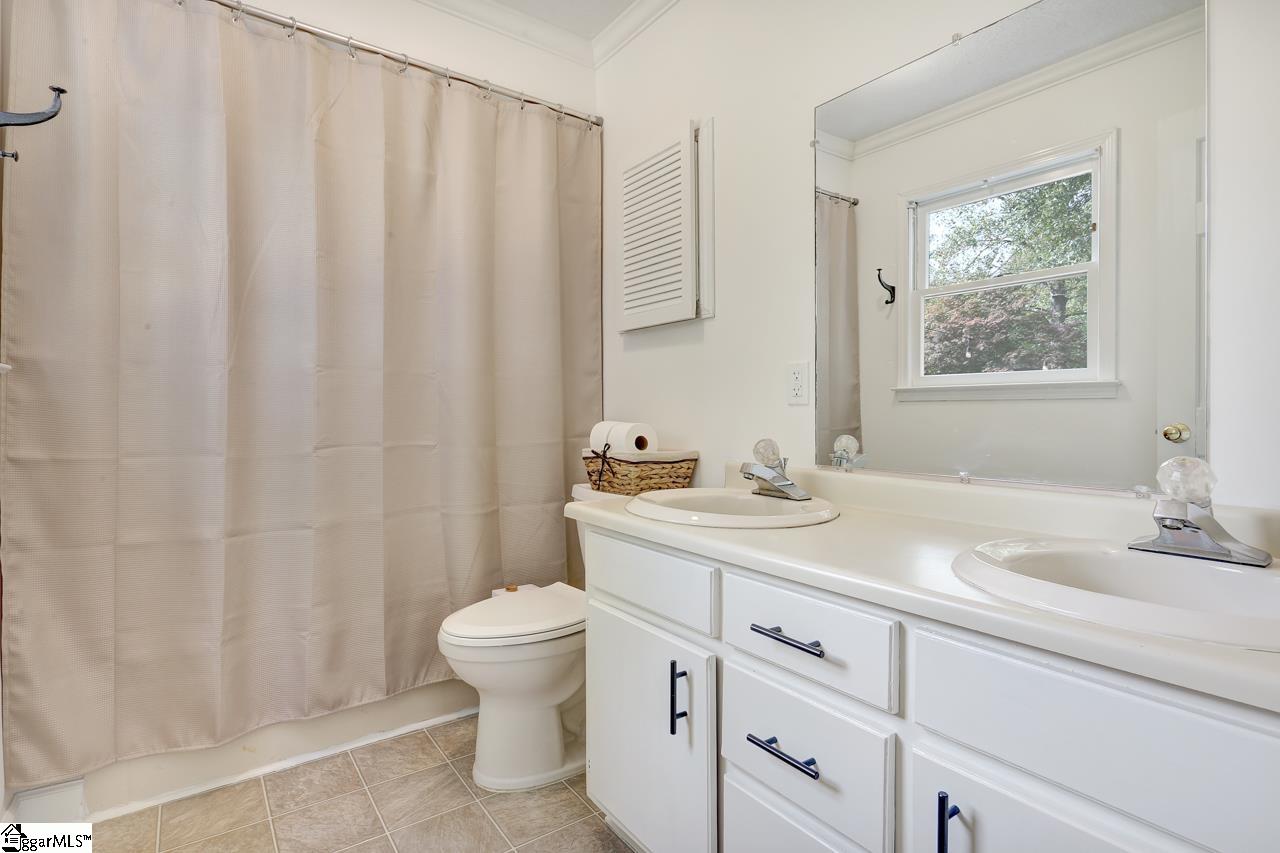 315 Quail Run Circle Fountain Inn, SC 29644 - Photo 12 of 36 Gallery Image 12