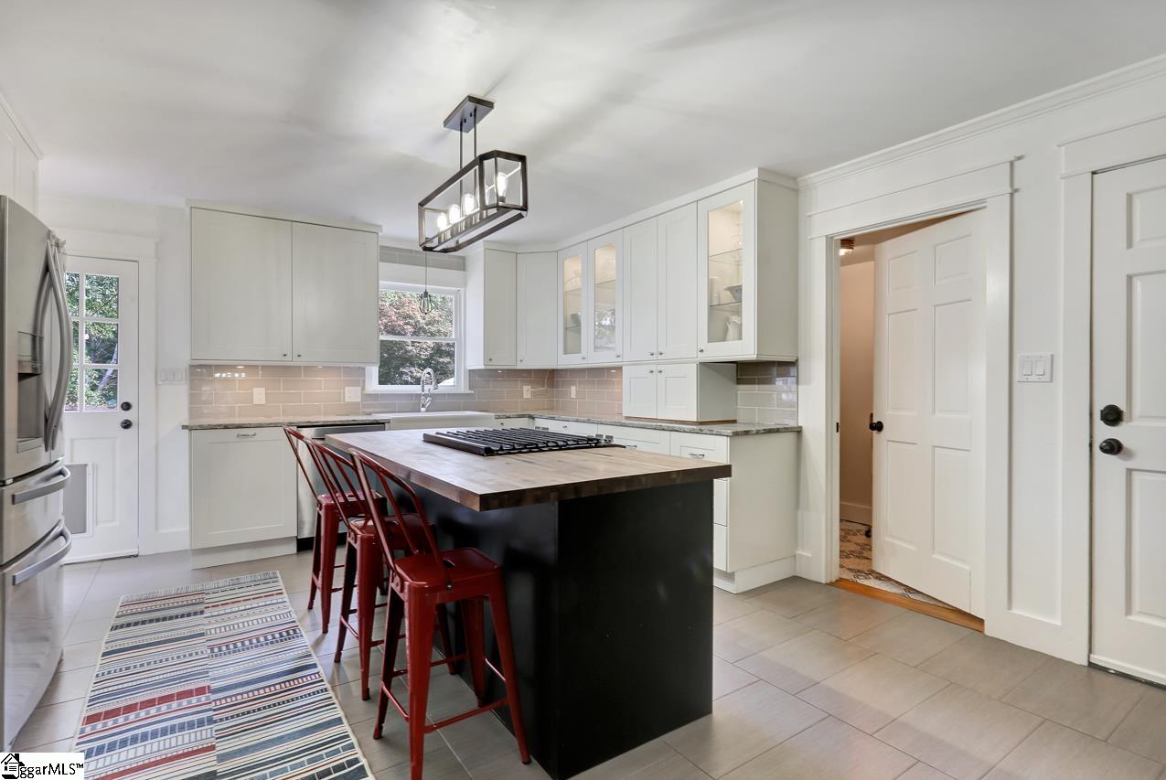 315 Quail Run Circle Fountain Inn, SC 29644 - Photo 8 of 36 Gallery Image 8