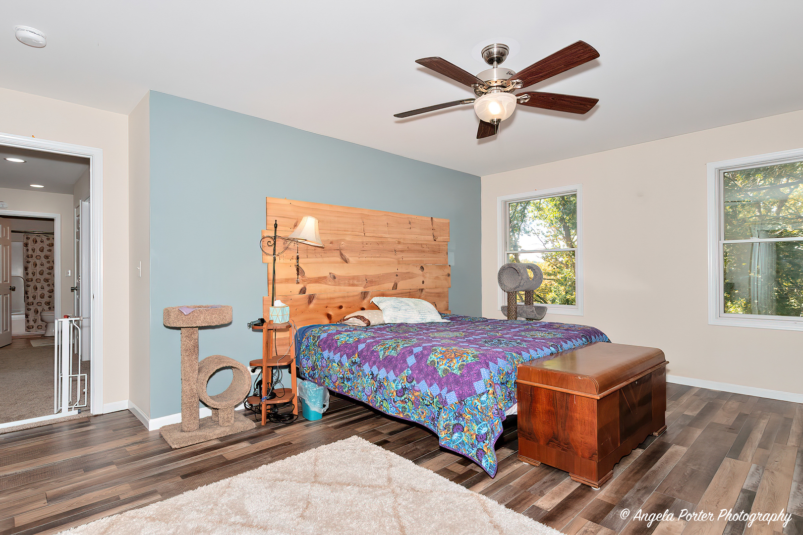 6715 Normandy Drive Spring Grove, IL 60081 - Photo 17 of 31 a bedroom with a bed and window