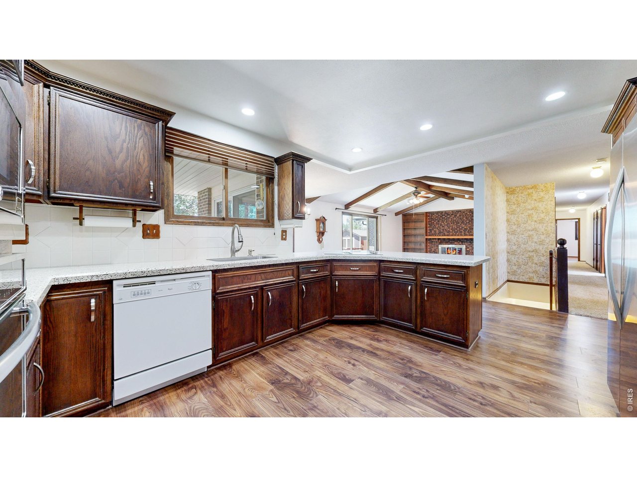 2800 Pheasant Run Berthoud, CO 80513 - Photo 9 of 50 Kitchen