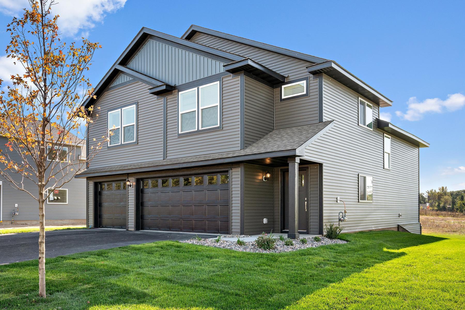 514 Spruce Court North Cambridge, MN 55008 - Photo 2 of 24