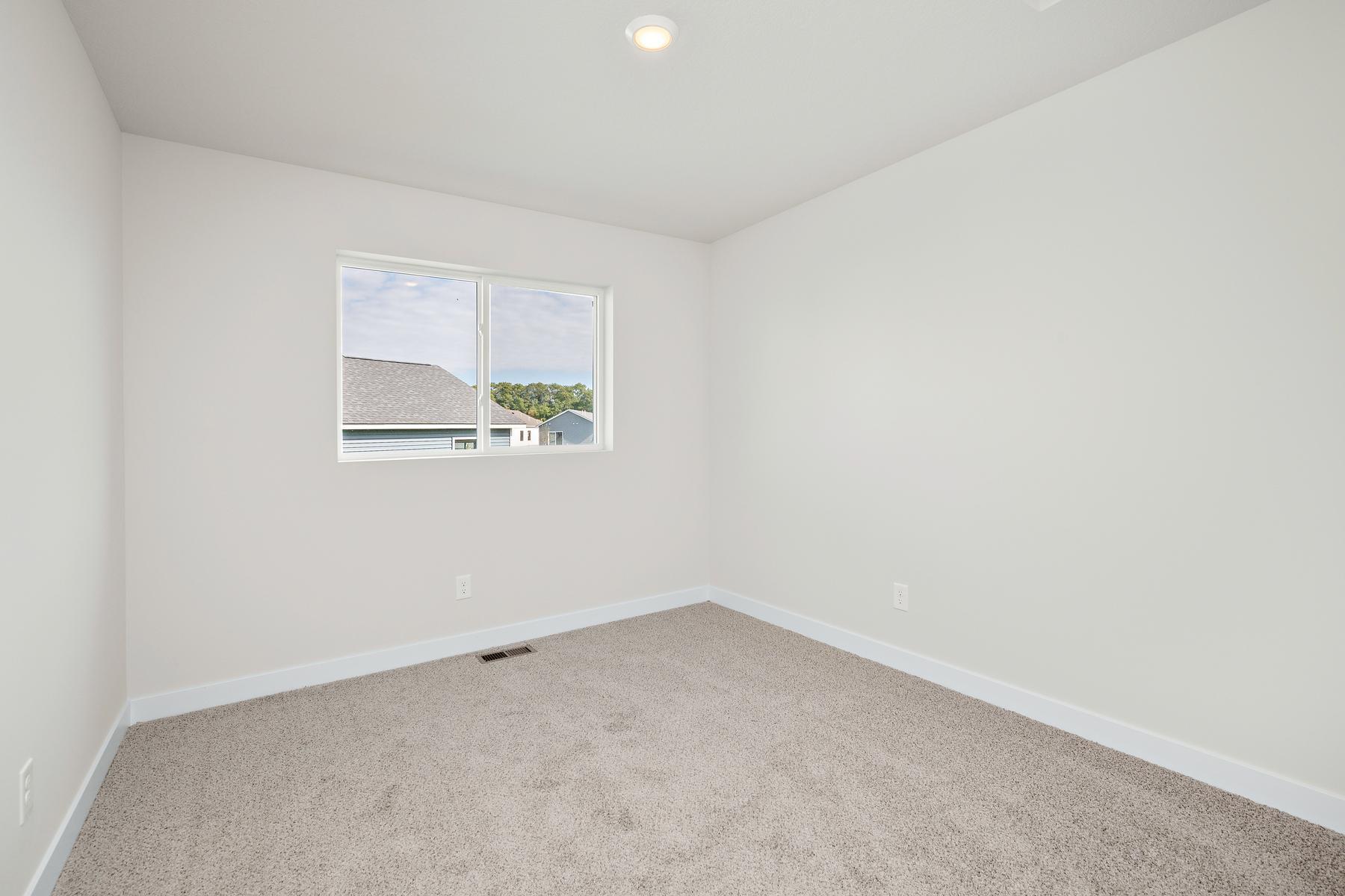 514 Spruce Court North Cambridge, MN 55008 - Photo 7 of 24