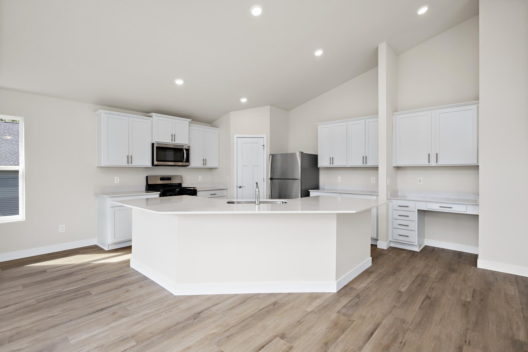 514 Spruce Court North Cambridge, MN 55008 - Photo 10 of 24