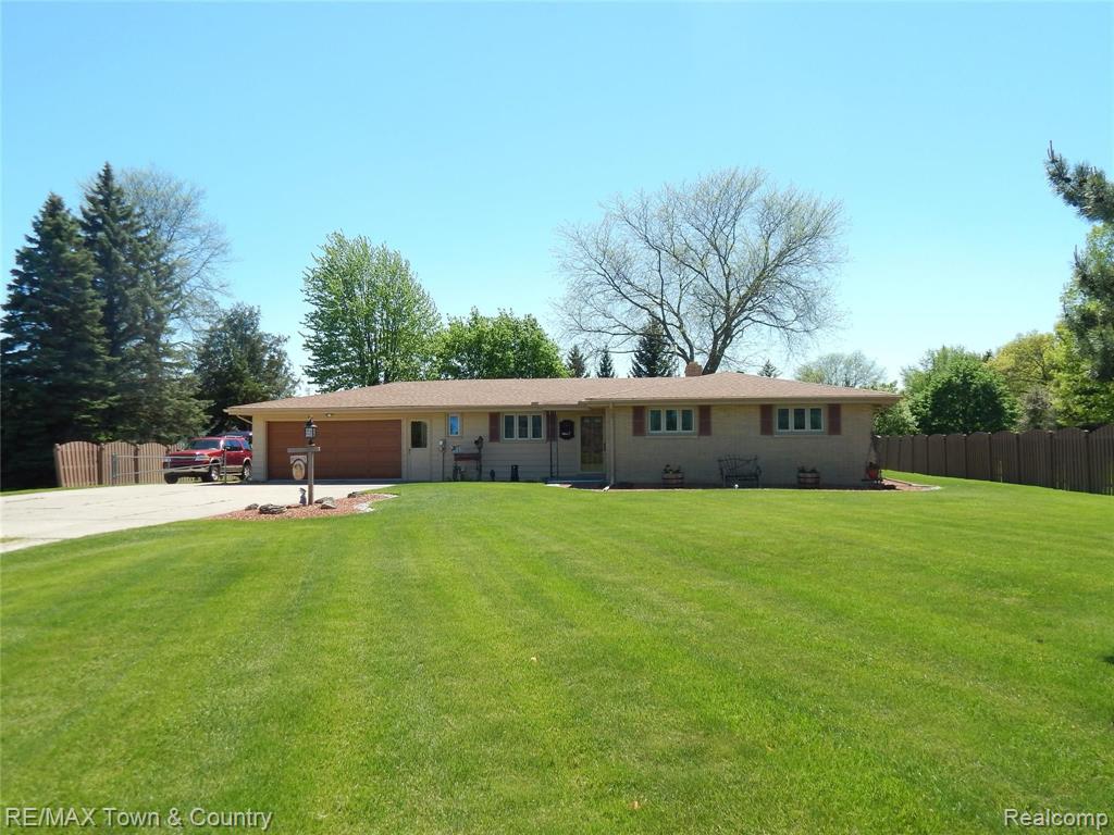 4197 Beecher Road Flint, MI 48532 - Photo 1 of 42