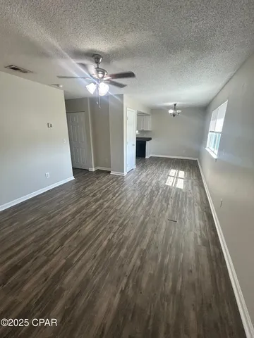 $1,075 | 3914 East 11th Street, Unit 103, Panama City, FL 32404