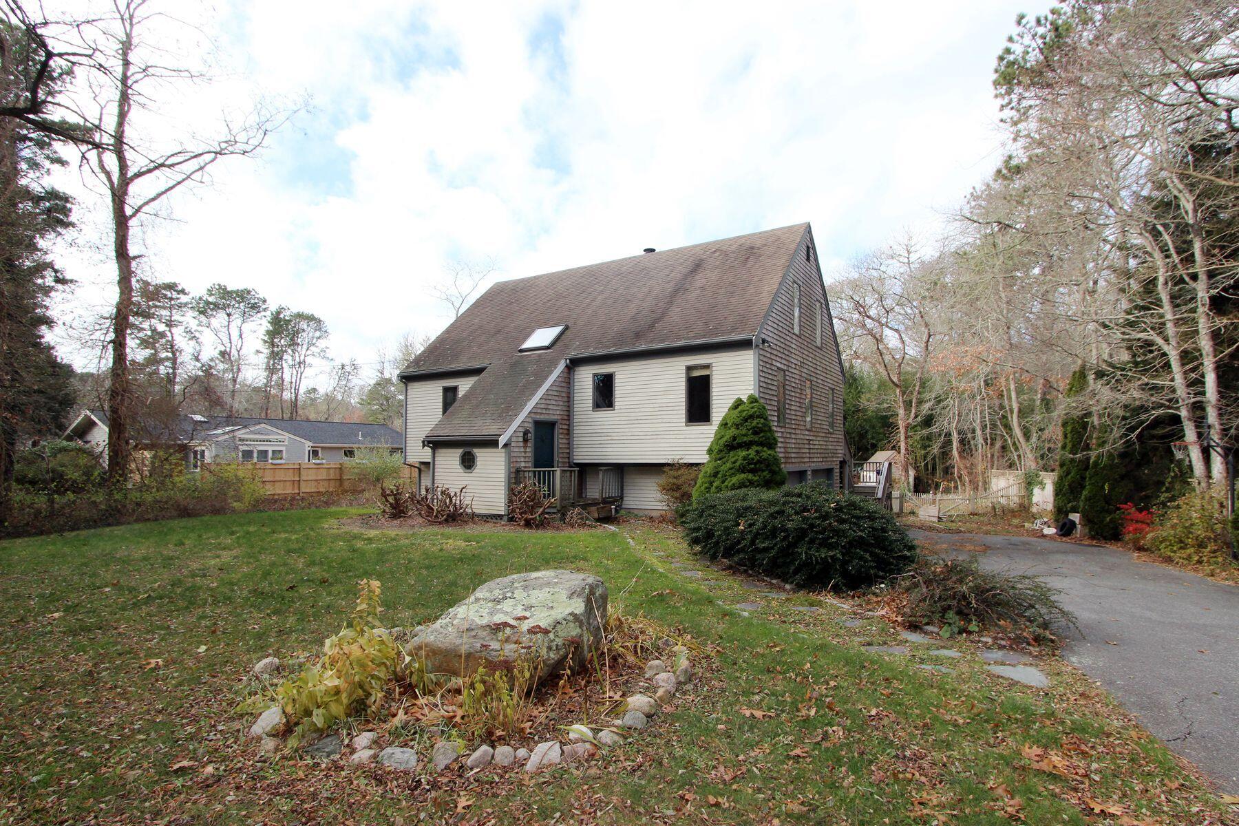 720 Quaker Road North Falmouth, MA 02556 - Photo 2 of 35 720quakerfront2