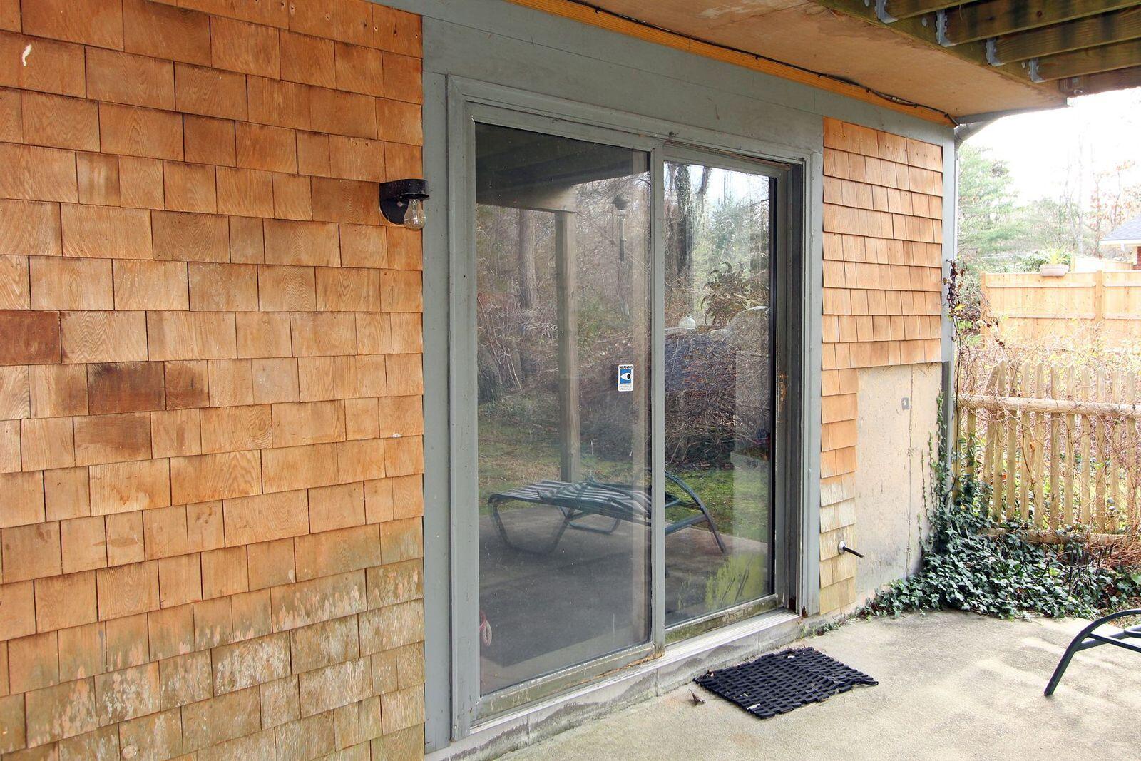 720 Quaker Road North Falmouth, MA 02556 - Photo 31 of 35 720quakerwalkout1