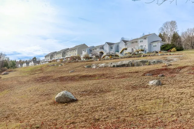 $327,777 | 205 Southfield Lane, Peterborough, NH 03458