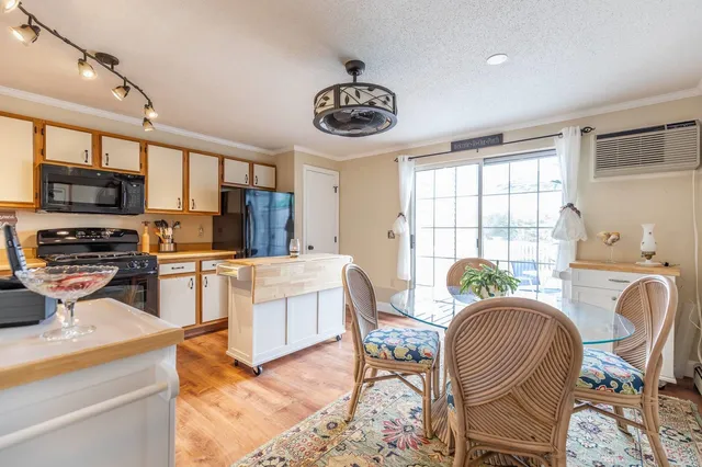 $327,777 | 205 Southfield Lane, Peterborough, NH 03458