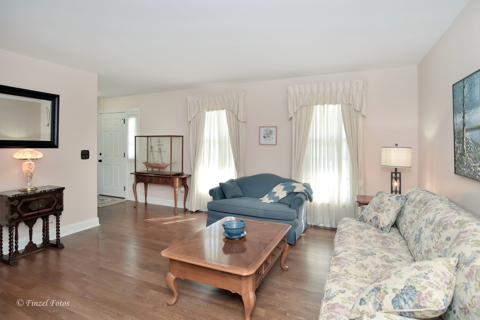 34108 Homestead Road Gurnee, IL 60031 - Photo 7 of 16 a living room with furniture and a wooden floor
