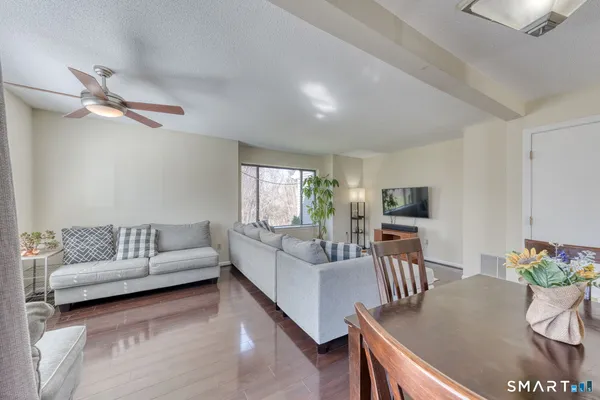 $289,900 | 78 Silo Way, Unit 78, Bloomfield, CT 06002