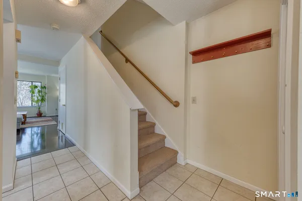 $289,900 | 78 Silo Way, Unit 78, Bloomfield, CT 06002