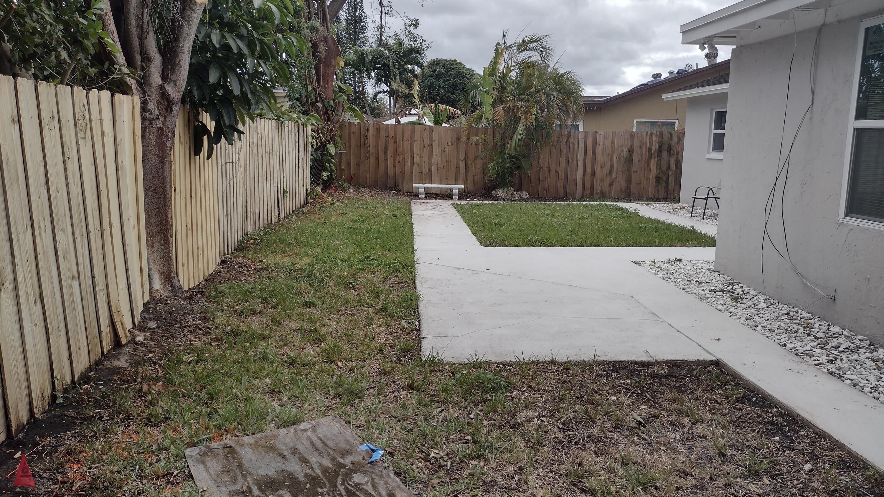 22682 Family Circle Boca Raton, FL 33428 - Photo 4 of 25 1000001053