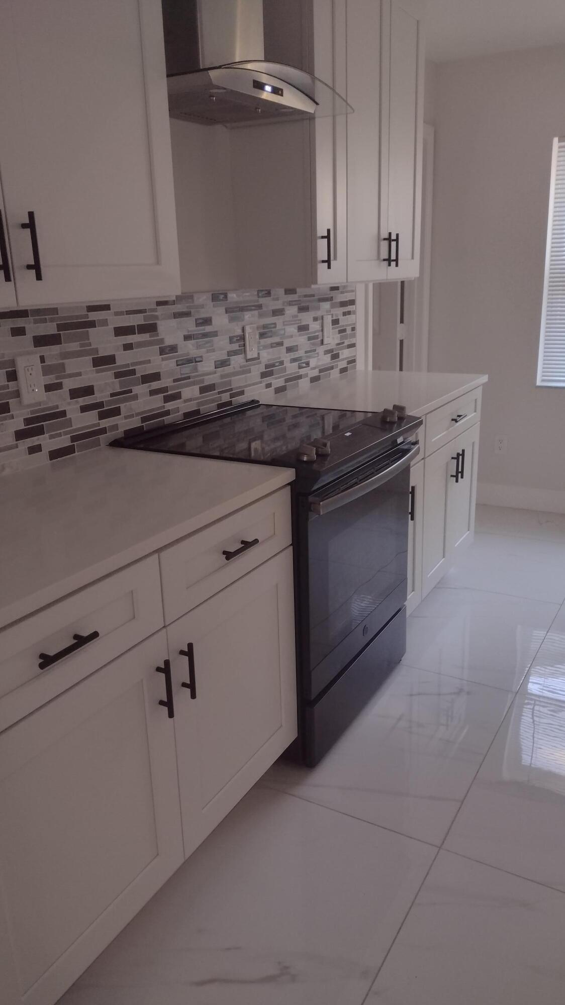 22682 Family Circle Boca Raton, FL 33428 - Photo 6 of 25 1000001521