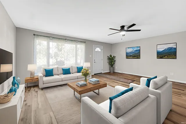 $222,500 | 57074 Guernsey Avenue, Osceola, IN 46561