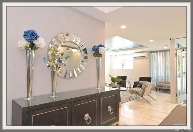 $4,000 | 320 East Shore Road, Unit 2A, Great Neck, NY 11023