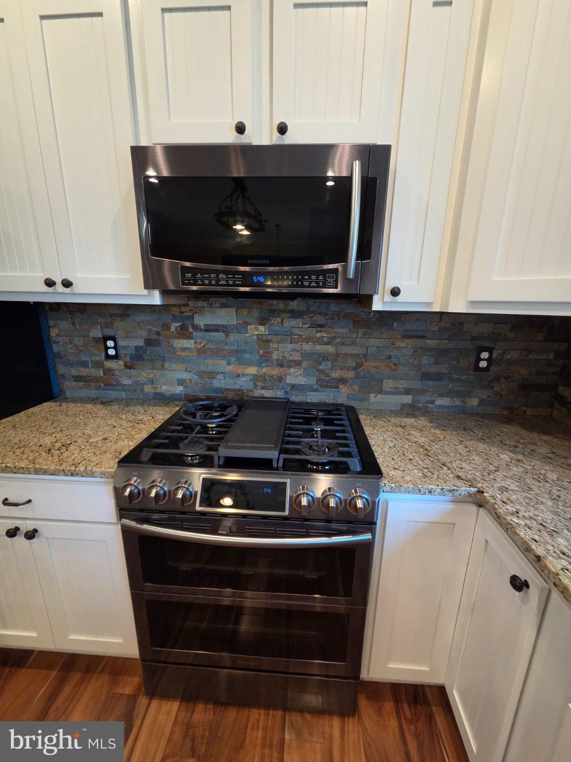 35175 Pheasant Ridge Road Locust Grove, VA 22508 - Photo 32 of 80 Sleek kitchen with modern appliances.
