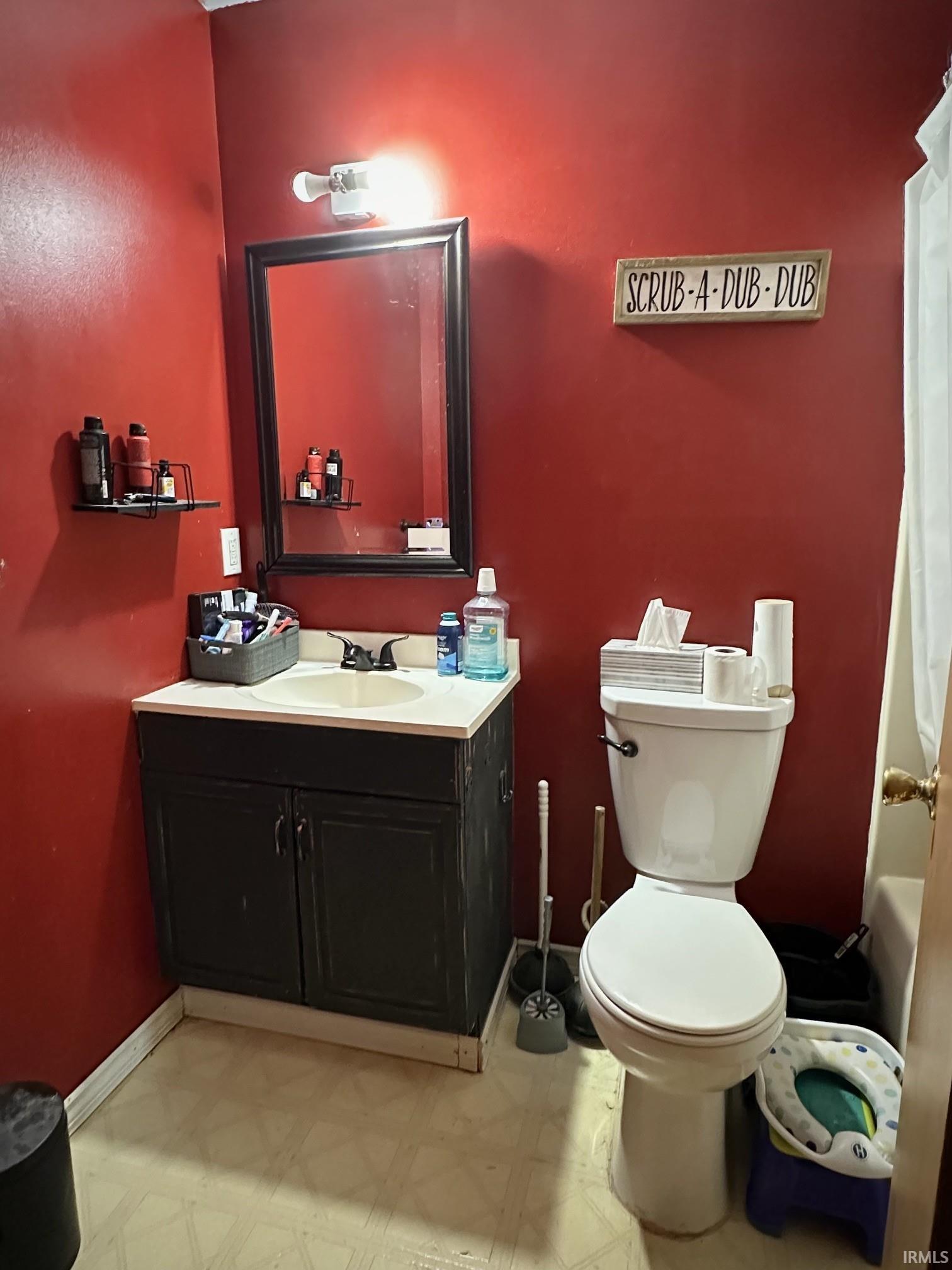 302 Chapel Lane Ashley, IN 46705 - Photo 10 of 15