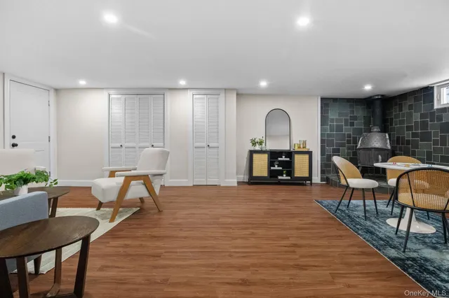 $575,000 | 21 Henning Drive, Montrose, NY 10548