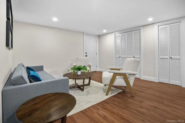 $575,000 | 21 Henning Drive, Montrose, NY 10548