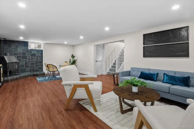 $575,000 | 21 Henning Drive, Montrose, NY 10548