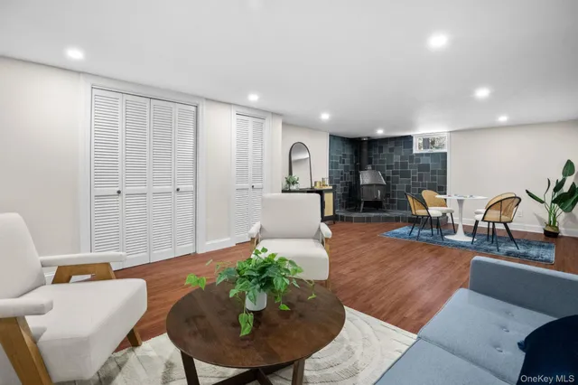 $575,000 | 21 Henning Drive, Montrose, NY 10548