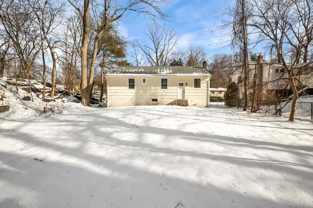 $575,000 | 21 Henning Drive, Montrose, NY 10548