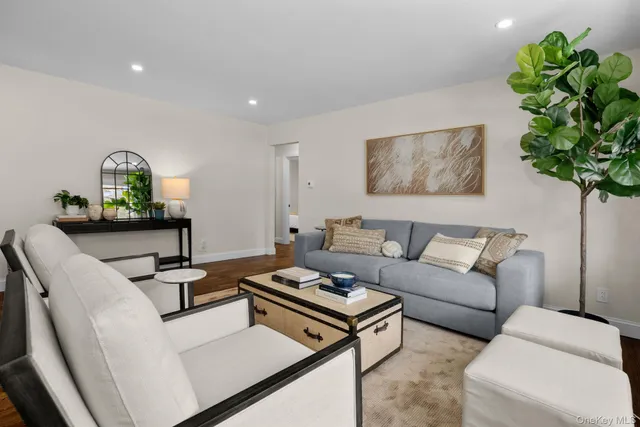 $575,000 | 21 Henning Drive, Montrose, NY 10548